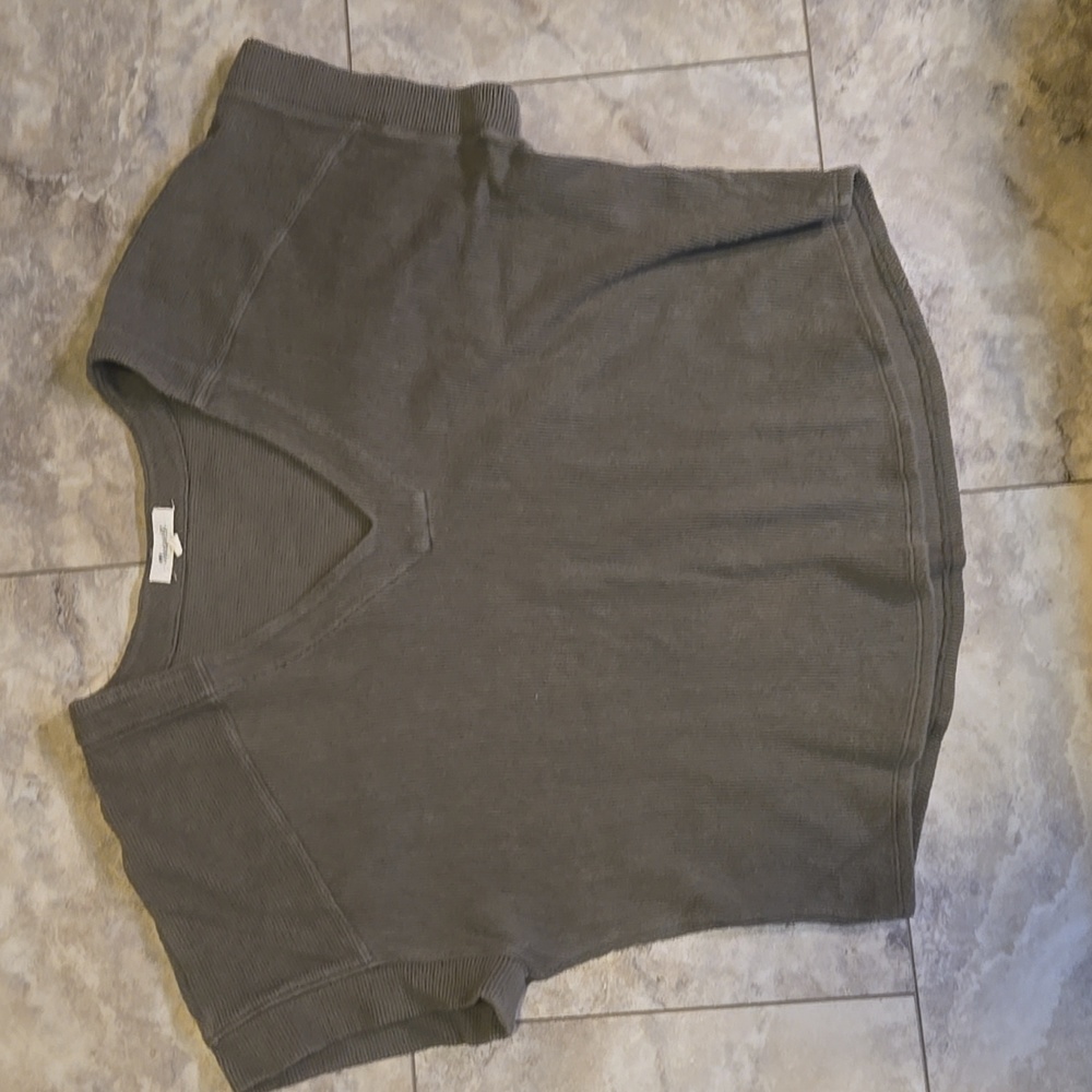 Madewell v neck short sleeve sweater